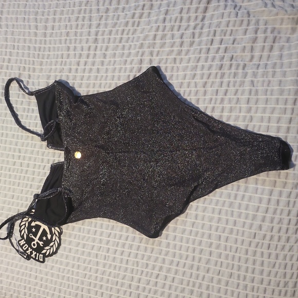 Dixxon one piece bathing suit - Picture 2 of 10